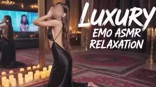 الثدي الصغيرة عذراء الكرة الرفس