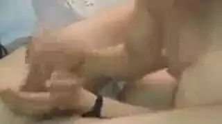 عشاق عرب في فعل إباحي قوي: تدليك مهبلي وجنس فموي غزير