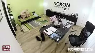 حفلة سحاقية: توجّن ورشّ سوائل