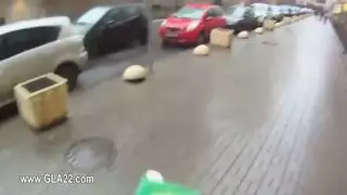 أم مفعمة بالأنوثة تمارس جنسًا قذرًا مع صديق ابنها