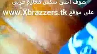 سكس ولد ينيك امو في كسها