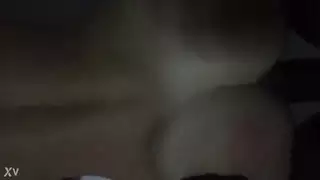فتاة شقراء تُضرب بقضيب أسود ضخم