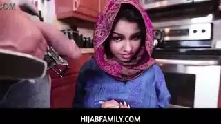 العربية آدا سانشيز تحب الاختراق العميق من قضيب ضخم